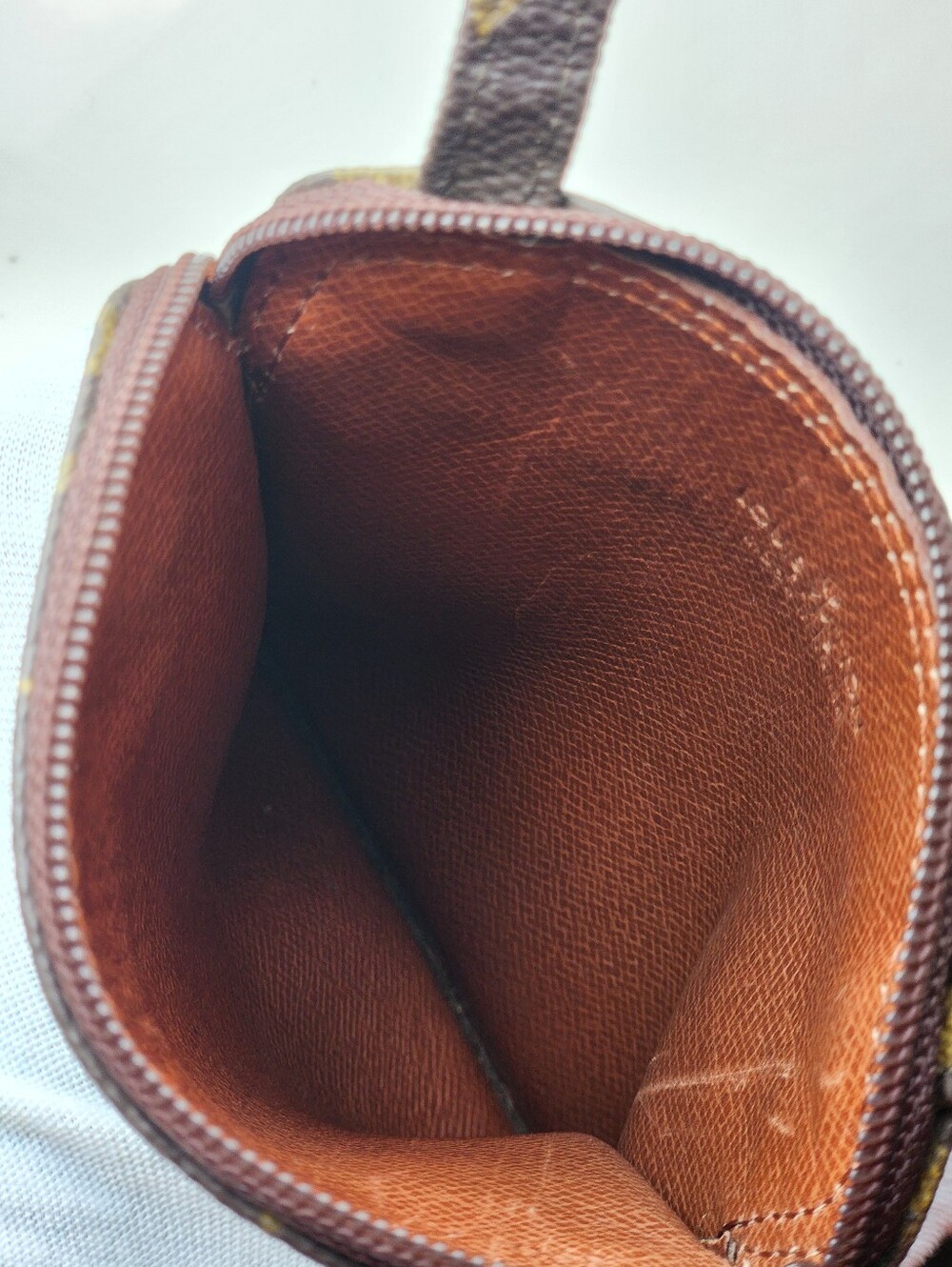 Louis Vuitton Brown Monogram Pochette Secret Passport Holder With Dustbag - Picture 9 of 13